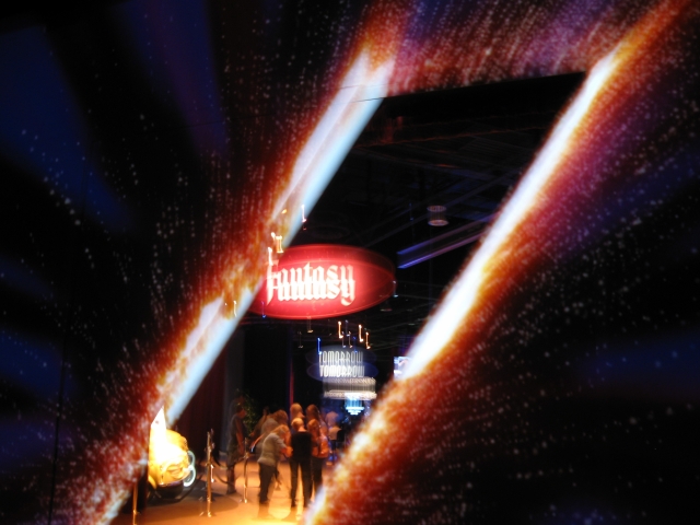 The screen magically opens revealing the bulk of the exhibit. The screen magically opens revealing the bulk of the exhibit.