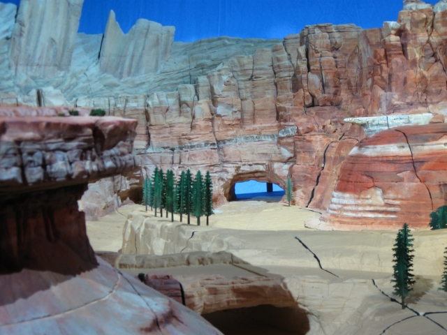 Notice all the intricate detailing in the massive model. Notice all the intricate detailing in the massive model.