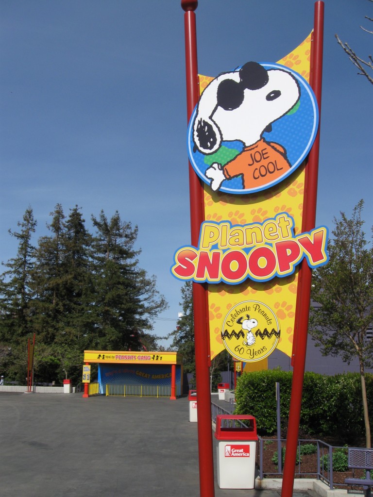 Planet Snoopy Decorations