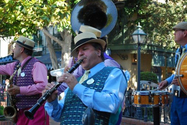 New Orleans Square street performers at Disneyland
