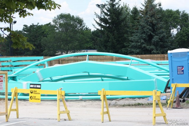 B&M Track has now been spotted in the employee parking lot. Image from a CWMania.